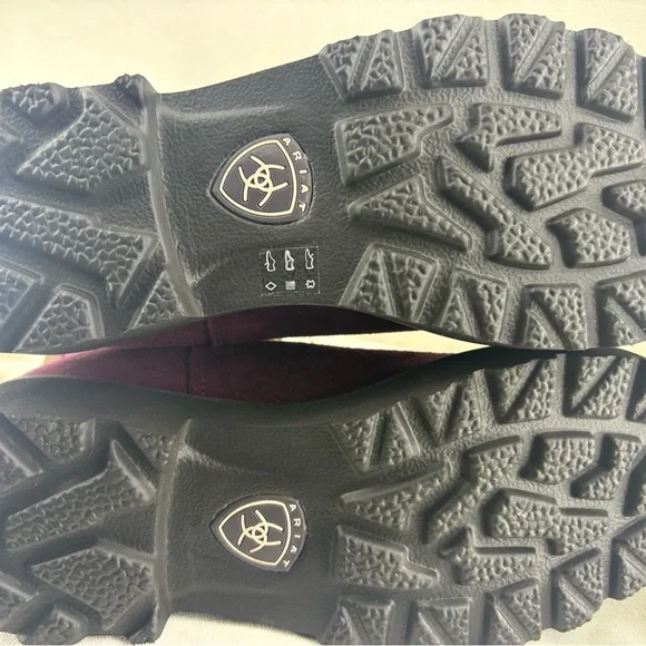 Ariat Womens FatBoy Suede Ankle Boots with Chicken Pattern NIB - Picture 8 of 9